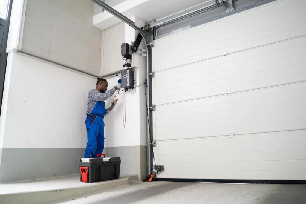 Why Hiring a Specialist Garage Door Repair Company is Beneficial?