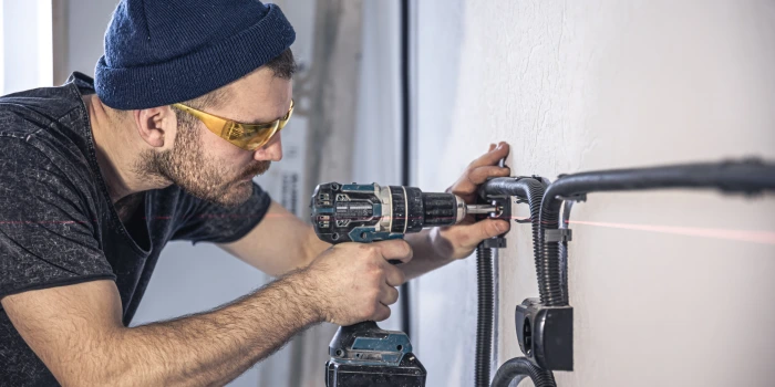 Choosing the Right Garage Door Repair in Manteca